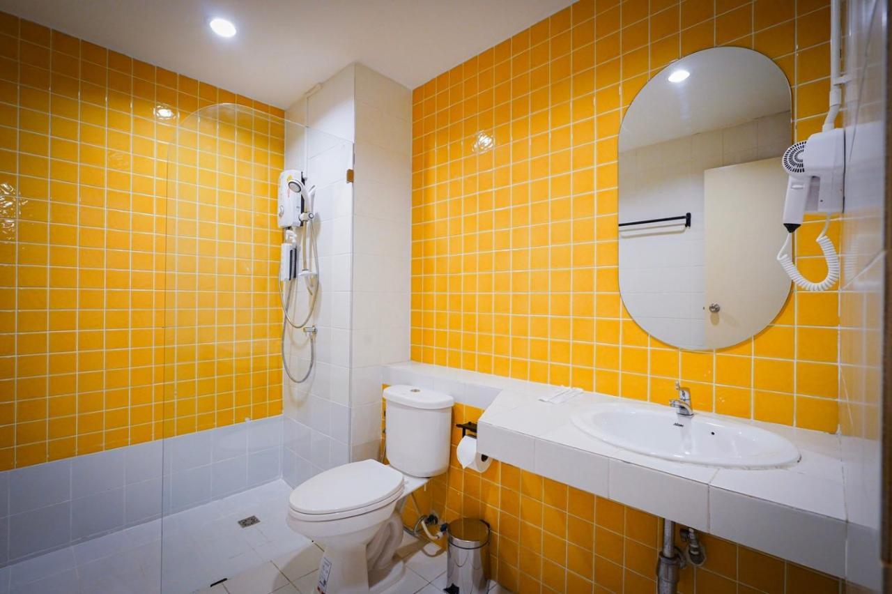 Hotel Saffron Hill Bangkok Esterno foto
